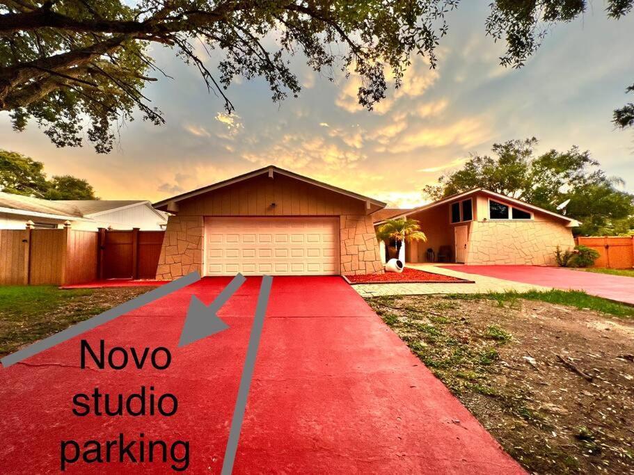 Grey Novo Studio + Free-Parking&Wifi Tampa Exterior photo